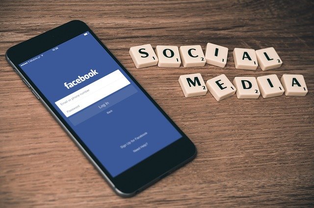 Fanpage restauracji na Facebooku – jak założyć i prowadzić stronę oraz jakich błędów nie popełniać?